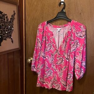 Crown & Ivy Vibrant Pink Paisley Top